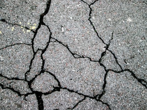 Driveway Crack Filling in Midland