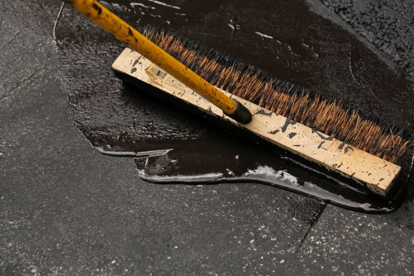 Commercial Asphalt Sealing in Midland