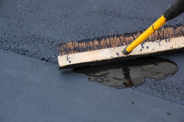 Driveway Asphalt Sealing in Midland