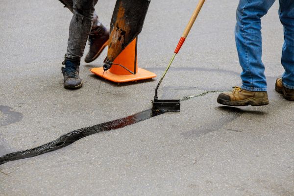 Parking Lot Crack Sealing in Midland